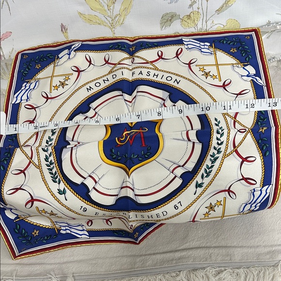 Mondi Blue and White scarf - Picture 4 of 6